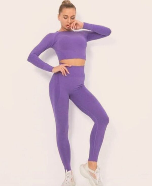 CONJUNTO DEPORTIVO LILA